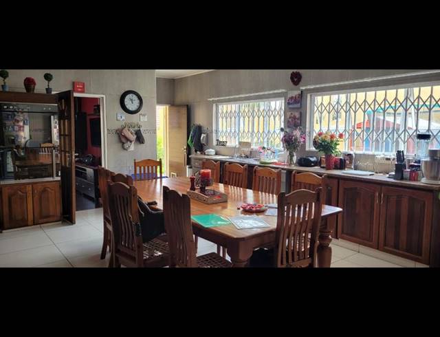 4 BEDROOM HOUSE FOR SALE IN NEW REDRUTH